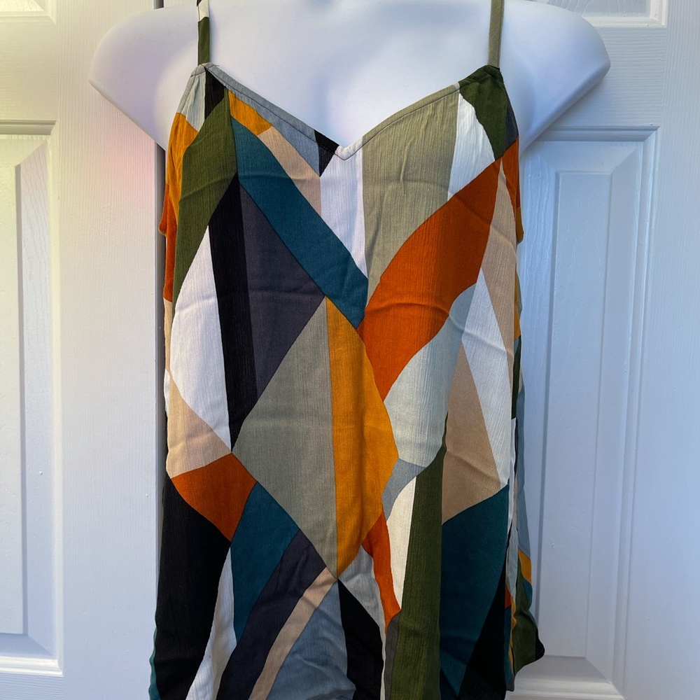 BNWT Torrid geometric summer tank size 00